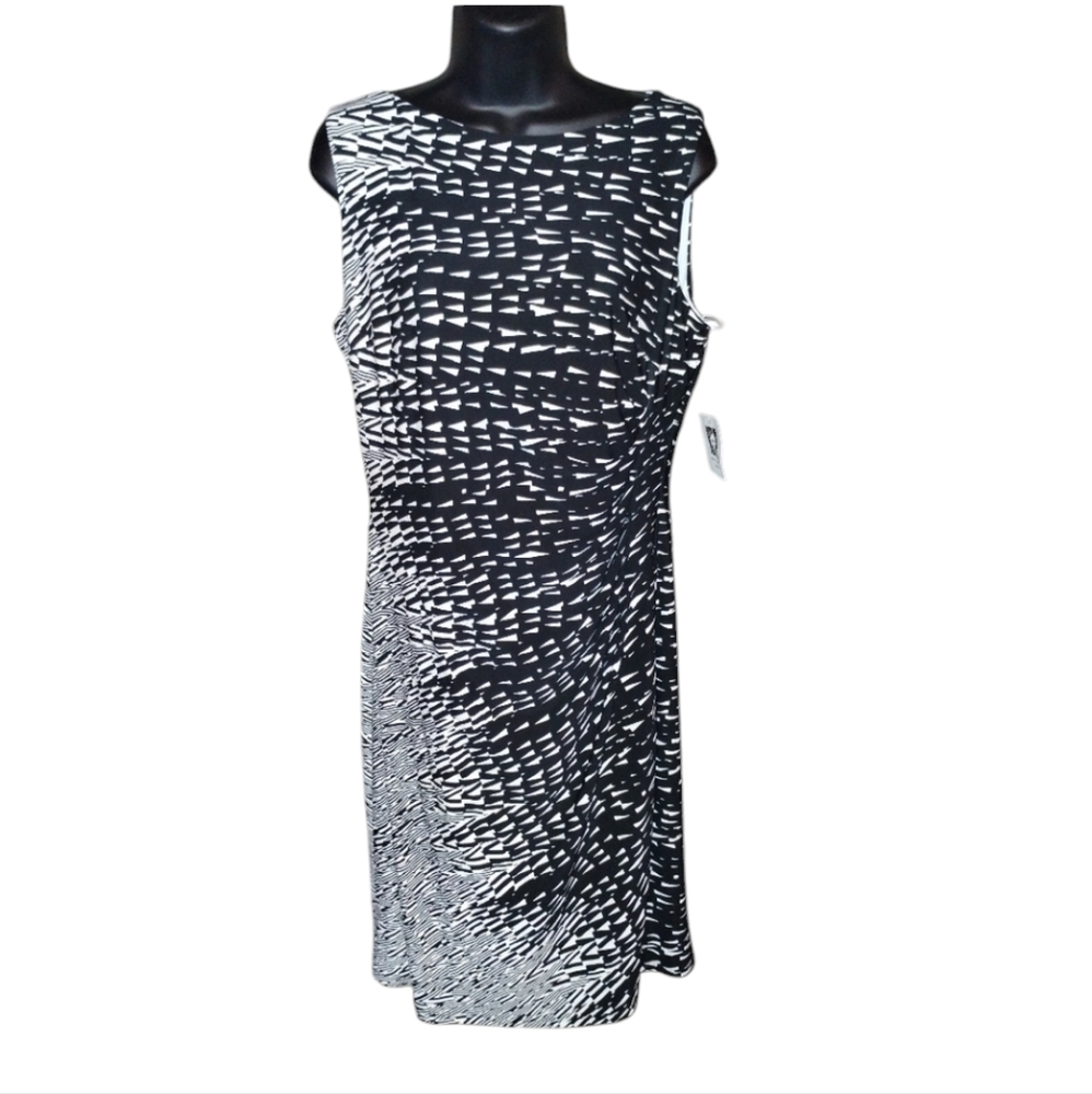 Anne Klein NWT black camellia dress, sleeveless shift, black and white